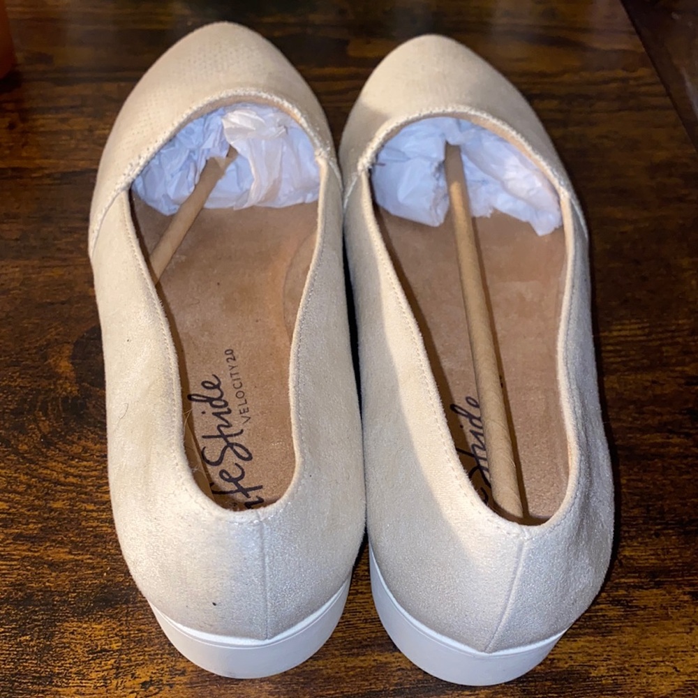 Women’s shoes